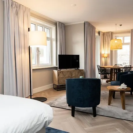 Hampton Home B&B Suites-2